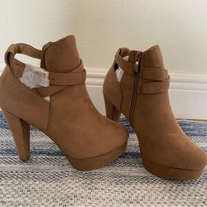 Women's Tan High Heel Ankle Boots